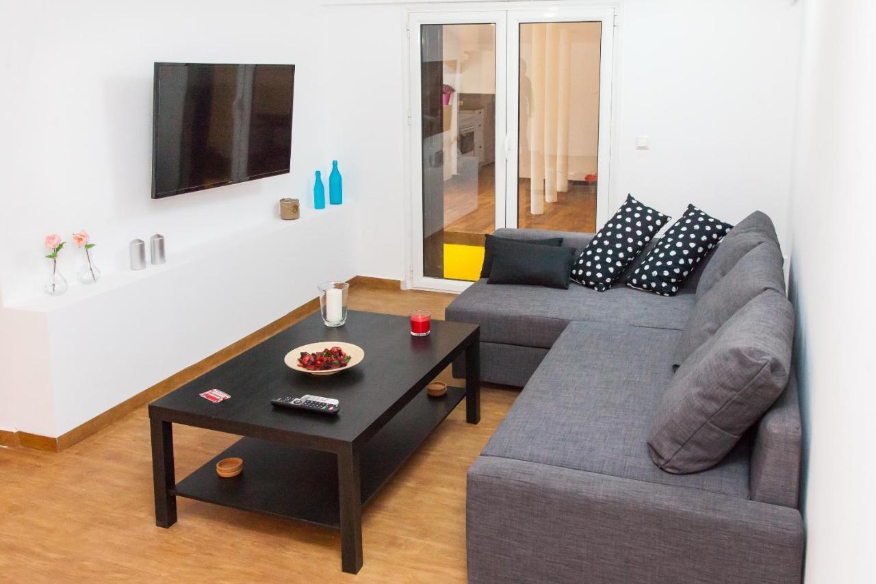 Glyfada Square Modern And Cozy Apartment Voúla エクステリア 写真